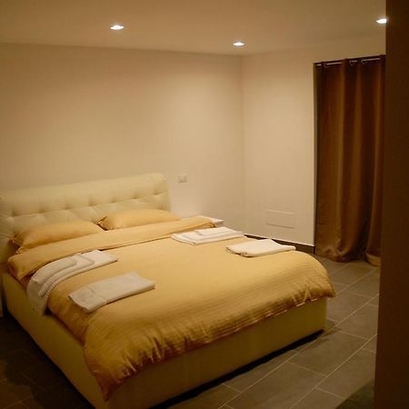 Yuba - Aragon Home Holiday 蒙塔尔巴诺埃利科纳 外观 照片